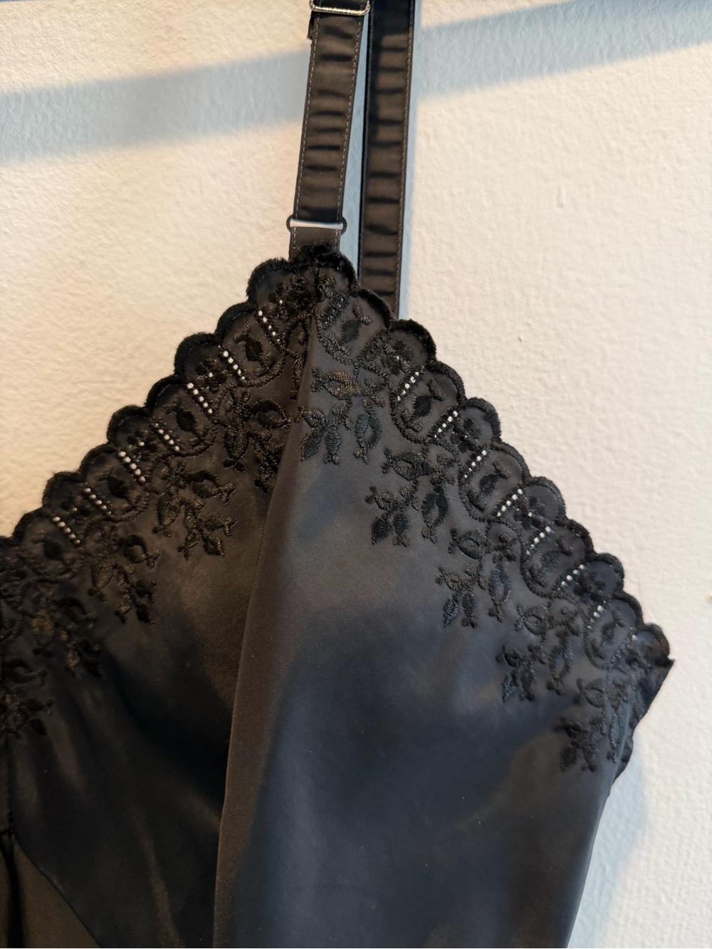 Vintage Black Side Zip Slip Dress (see measurements) - Picture 3 of 10